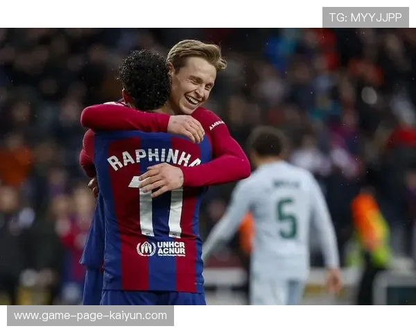 拉菲尼亚高速插入门前推射得分